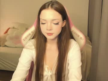 Marshmeowlow Chaturbate stream image from January 14, 2025