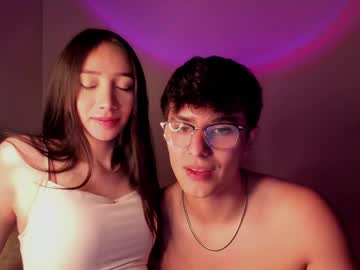 Mikeyvioleta Chaturbate stream image from January 14, 2025