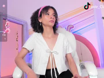 Evie_Clark_ Chaturbate stream image from January 14, 2025