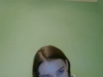 Juli_Etta Chaturbate stream image from January 14, 2025