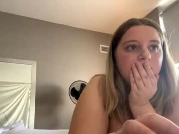 _Ella19 Chaturbate stream image from January 14, 2025