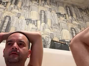 Colambus555 Chaturbate stream image from January 14, 2025