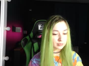 Hentaishiing Chaturbate stream image from January 14, 2025