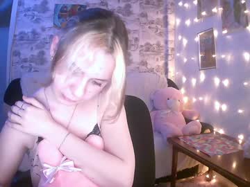 Honeydewwaves_ Chaturbate stream image from January 14, 2025