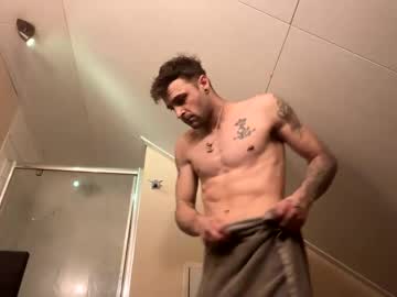 Hugewhitecock1994w Chaturbate stream image from January 14, 2025