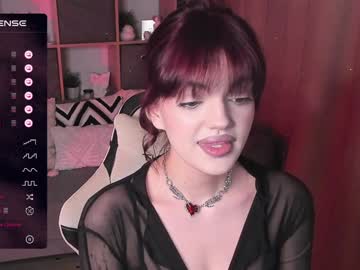 Mavis_Crystal Chaturbate stream image from January 14, 2025