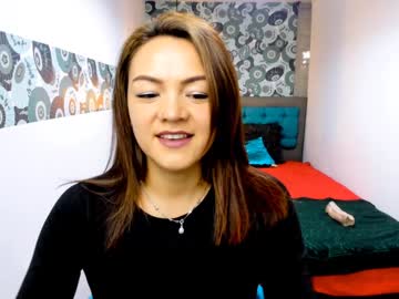 Scarleetlee Chaturbate stream image from January 14, 2025
