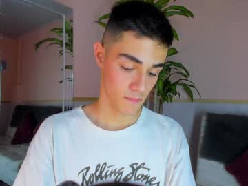 Angelo_Foxxx Chaturbate stream image from January 14, 2025