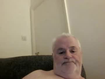 Baker242 Chaturbate stream image from January 14, 2025