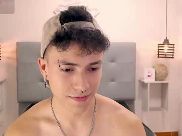 Edutwinkxxx Chaturbate stream image from January 14, 2025