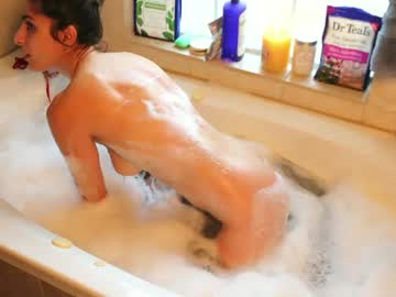 Nudetalia Chaturbate stream image from January 14, 2025