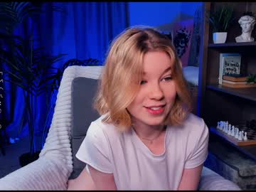 Di_Huny Chaturbate stream image from January 14, 2025