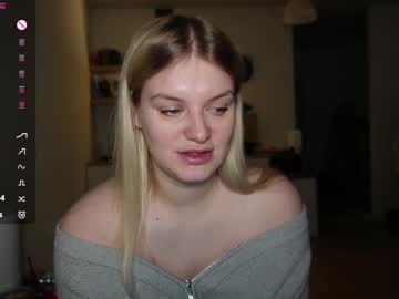 Foxfrromearth Chaturbate stream image from January 14, 2025