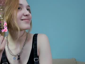 Tay_Bridg Chaturbate stream image from January 14, 2025