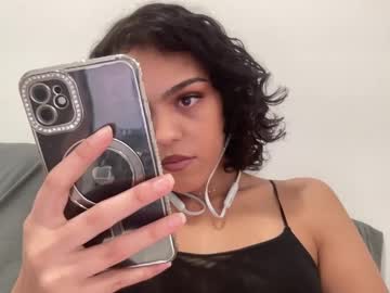 Vickyyyx Chaturbate stream image from January 14, 2025