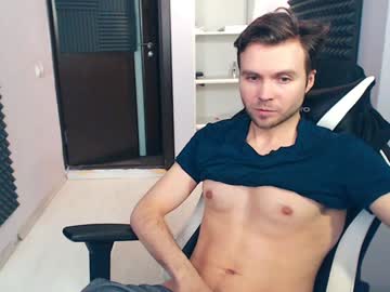 Alexspilner Chaturbate stream image from January 15, 2025