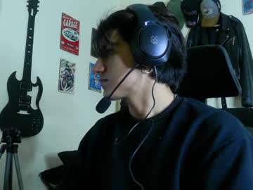 Crisrocker_80s Chaturbate stream image from January 15, 2025