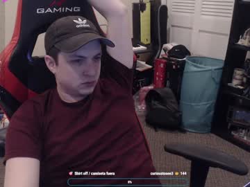 Luisdiaztube Chaturbate stream image from January 15, 2025