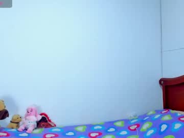 Madisson_Glow Chaturbate stream image from January 15, 2025