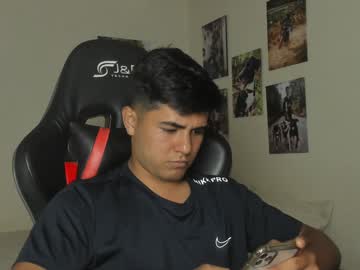 Nicola_Salvatore Chaturbate stream image from January 15, 2025