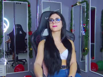 Annekroft Chaturbate stream image from January 15, 2025