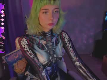 Mylaweb Chaturbate stream image from January 15, 2025