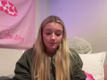 Lexaarose05 Chaturbate stream image from January 15, 2025