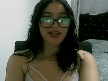 Lunaa_Sub Chaturbate stream image from January 15, 2025