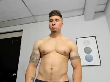 Lyonel15 Chaturbate stream image from January 15, 2025