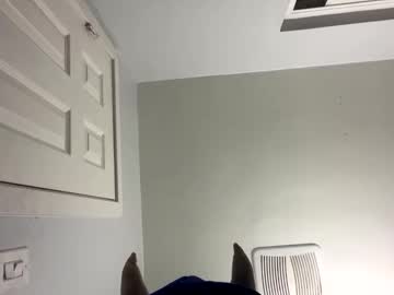 Daddikai Chaturbate stream image from January 15, 2025