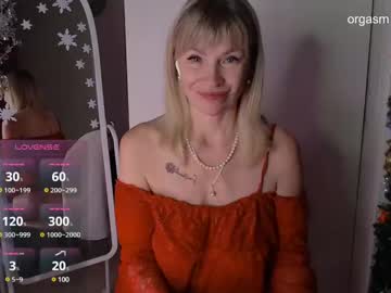 Julvilnet Chaturbate stream image from January 15, 2025