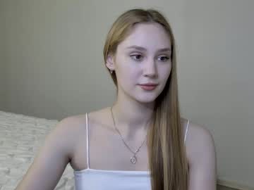 Laylapretty001 Chaturbate stream image from January 15, 2025