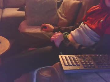 Nostrezzzcum Chaturbate stream image from January 15, 2025