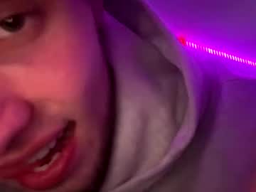 Bigskinnyboyshh Chaturbate stream image from January 15, 2025