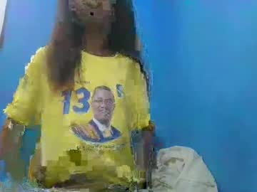Rayahhot Chaturbate stream image from January 15, 2025