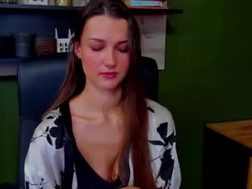 Xo_Selena Chaturbate stream image from January 15, 2025