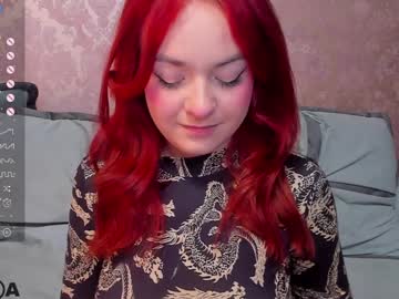 Kissmealice Chaturbate stream image from January 15, 2025