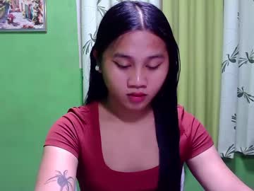 Petite_Trish Chaturbate stream image from January 15, 2025