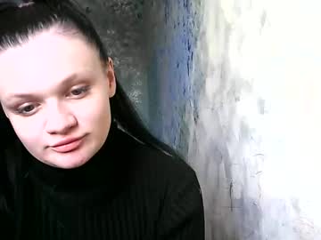 Camillelamyr stream image from January 15, 2025