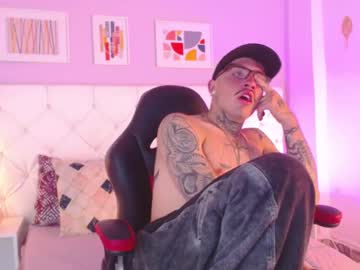 Slim_Forester Chaturbate stream image from January 15, 2025
