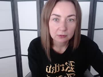 Ustinaaaj Chaturbate stream image from January 15, 2025