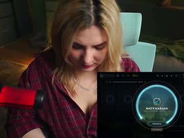 Xanthea Chaturbate stream image from January 15, 2025