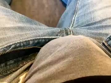 6inchboytoy Chaturbate stream image from January 15, 2025