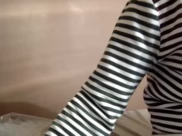 Frenchy899 Chaturbate stream image from January 15, 2025