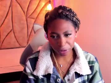 Queen_Perla_ Chaturbate stream image from January 15, 2025
