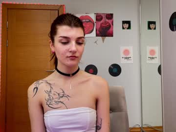 Shybella_Girl Chaturbate stream image from January 15, 2025