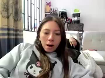 Katrinrosex Chaturbate stream image from January 15, 2025