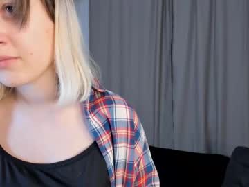 Ashleybolding Chaturbate stream image from January 15, 2025