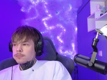 Leevmorg Chaturbate stream image from January 15, 2025