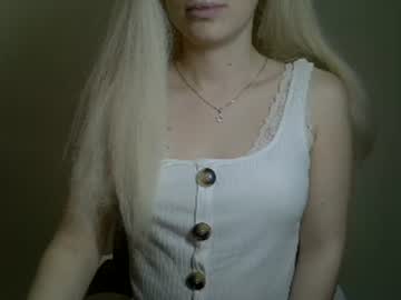 Ditamilton Chaturbate stream image from January 15, 2025